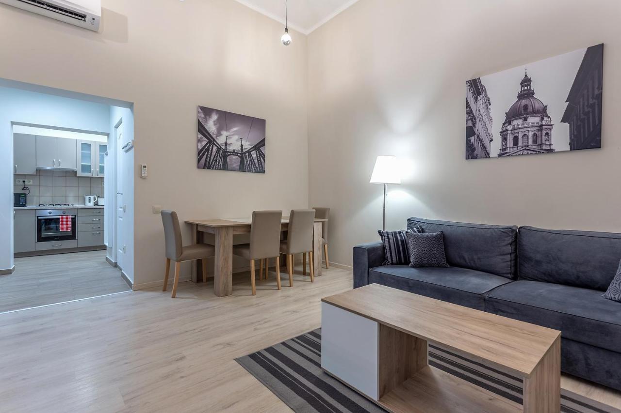 Goldcentral Apartment Akacfa Budapest Exterior photo