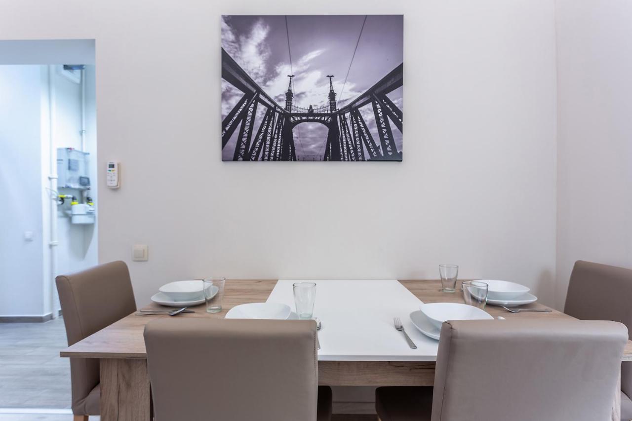 Goldcentral Apartment Akacfa Budapest Exterior photo