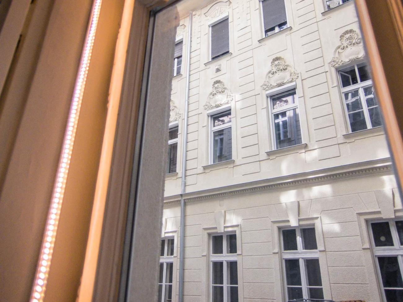 Goldcentral Apartment Akacfa Budapest Exterior photo